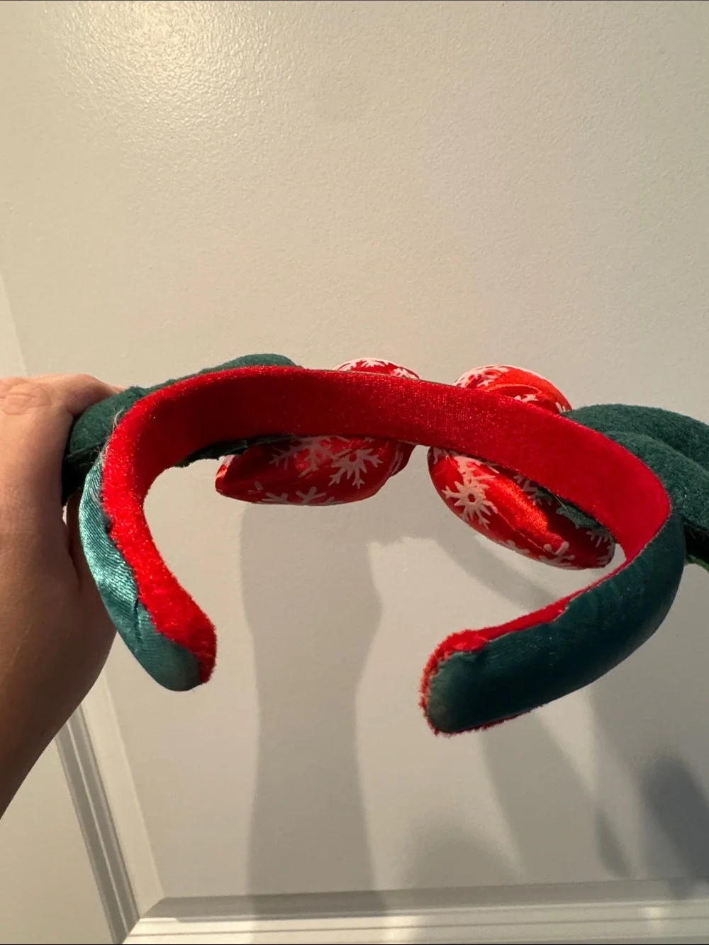Disney Parks Minnie Mouse Holiday Christmas Wreath Ear Headband